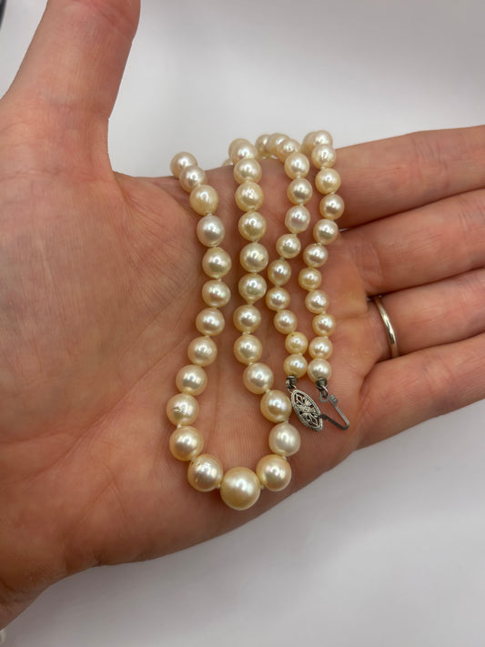 Antique graduated pearl necklace 14k gold clasp