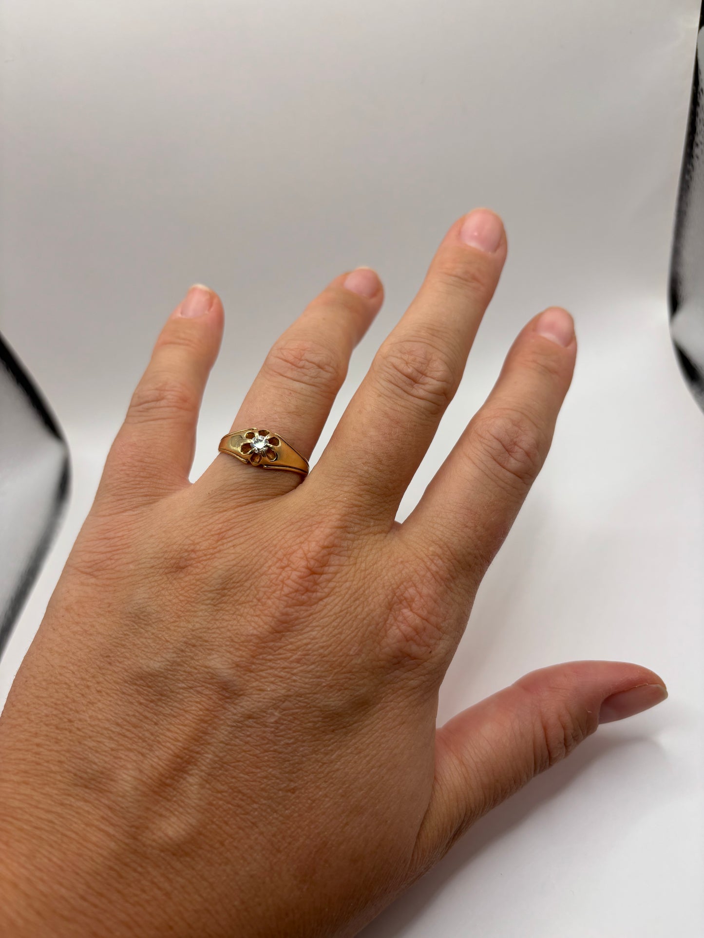 Victorian old mine cut diamond ring Belcher setting