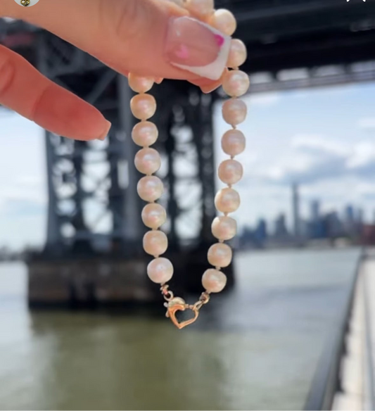 Fresh water cultured pearl bracelet 14k gold heart clasp