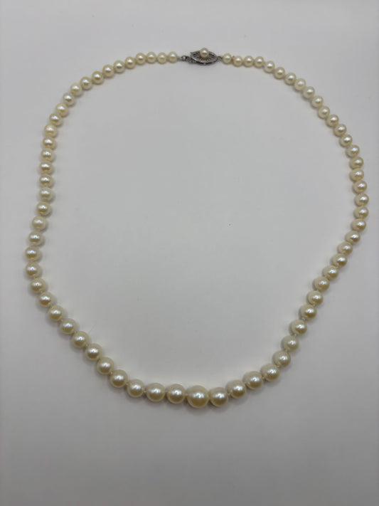 Antique graduated pearl necklace - Default Title