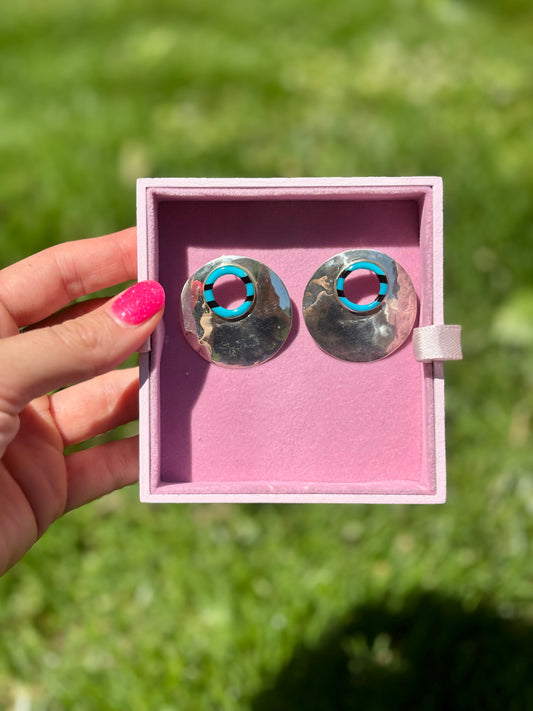 Gemstone inlay silver disc earrings