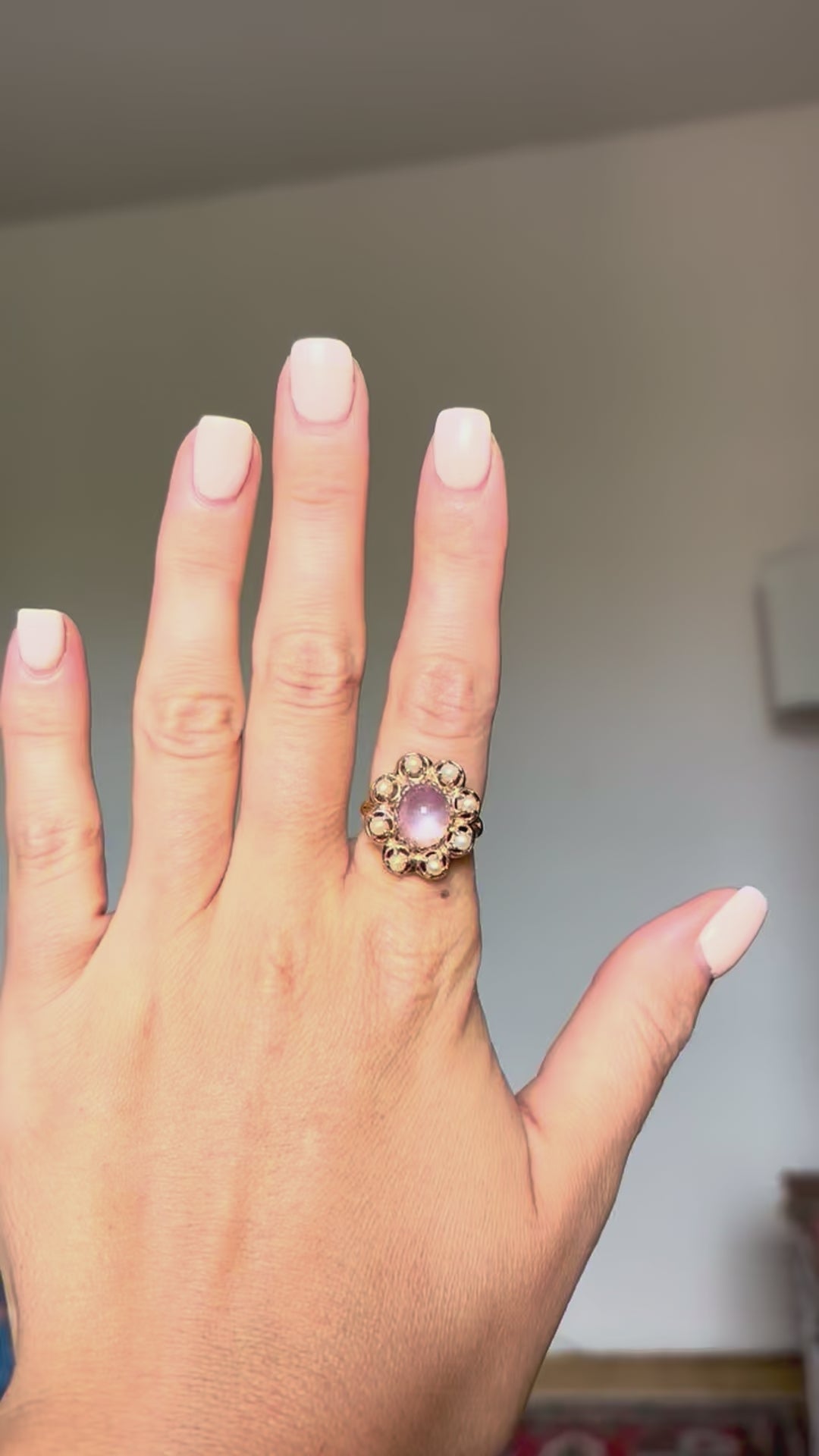 ring on hand, in motion